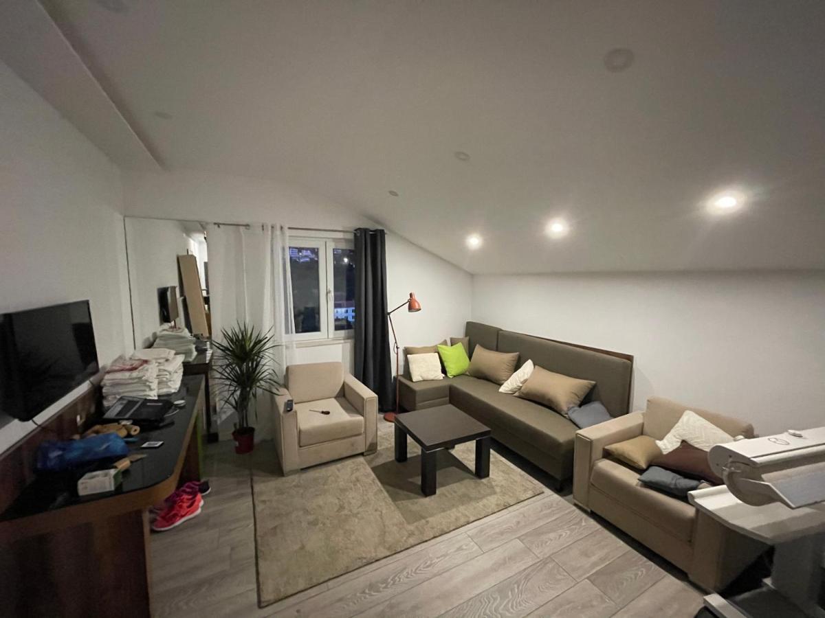 M House Bed & Breakfast Дубровник Екстериор снимка