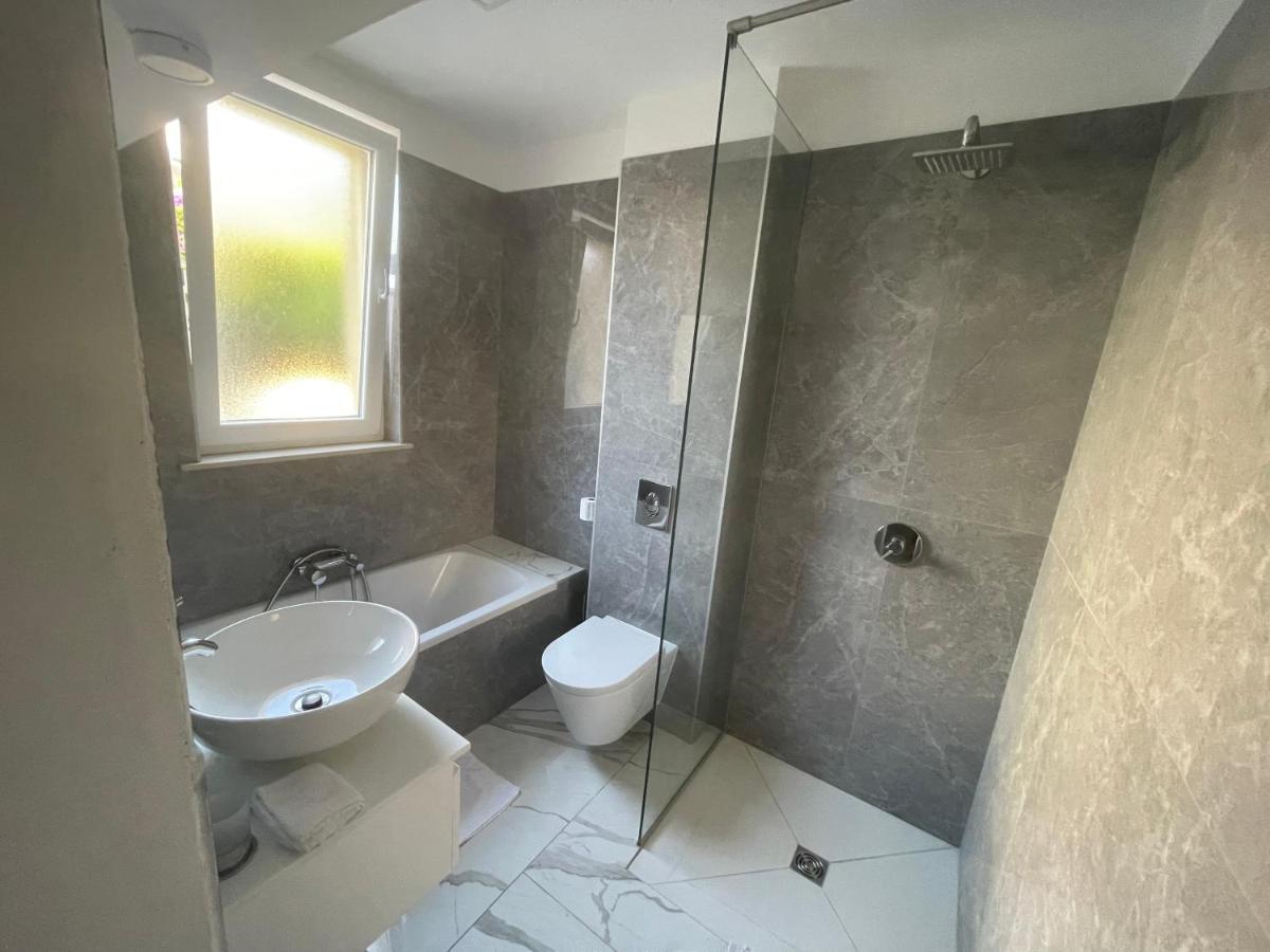M House Bed & Breakfast Дубровник Екстериор снимка