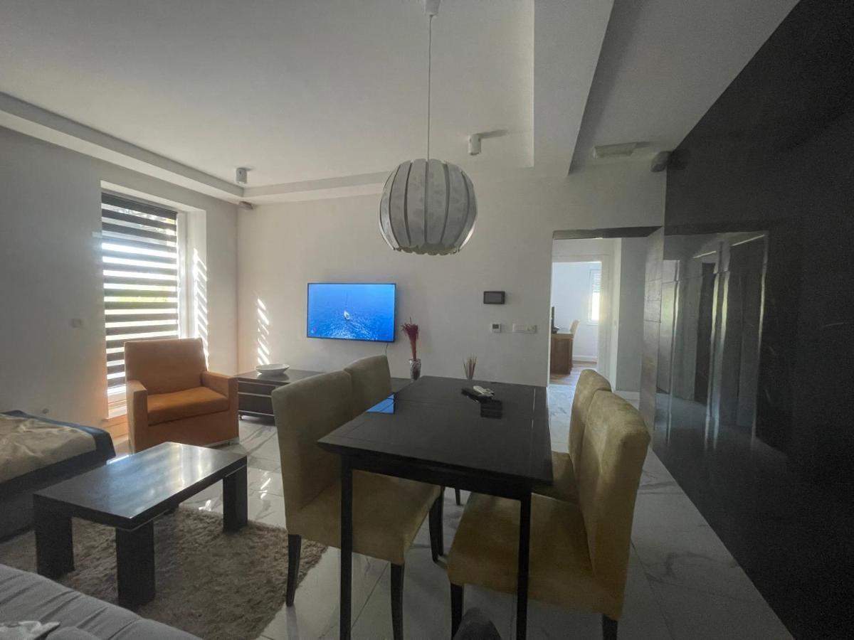 M House Bed & Breakfast Дубровник Екстериор снимка